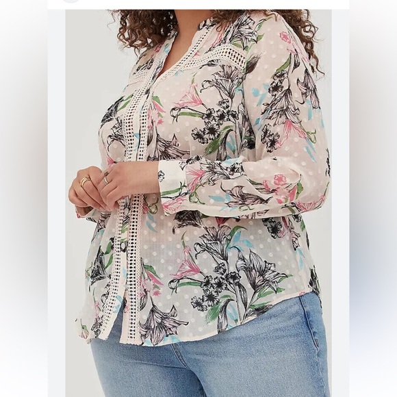 NWT TORRID Multicolor Floral Blouse with Crochet Trim - Picture 2 of 11